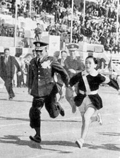 딸 근혜와 함께…운동회서도 선글라스4