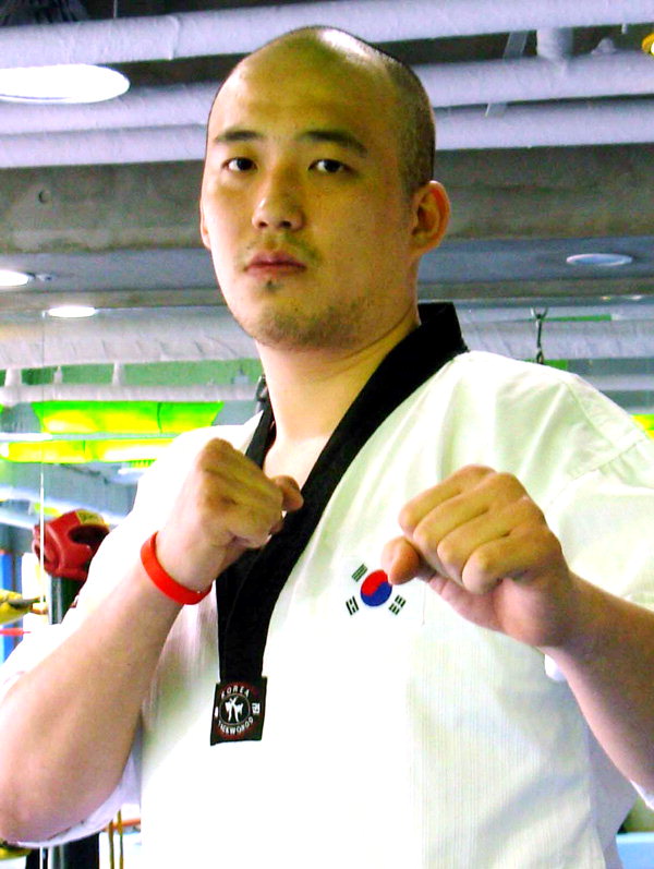 [Hot 코너] 태권도 출신, 첫 K-1 데뷔