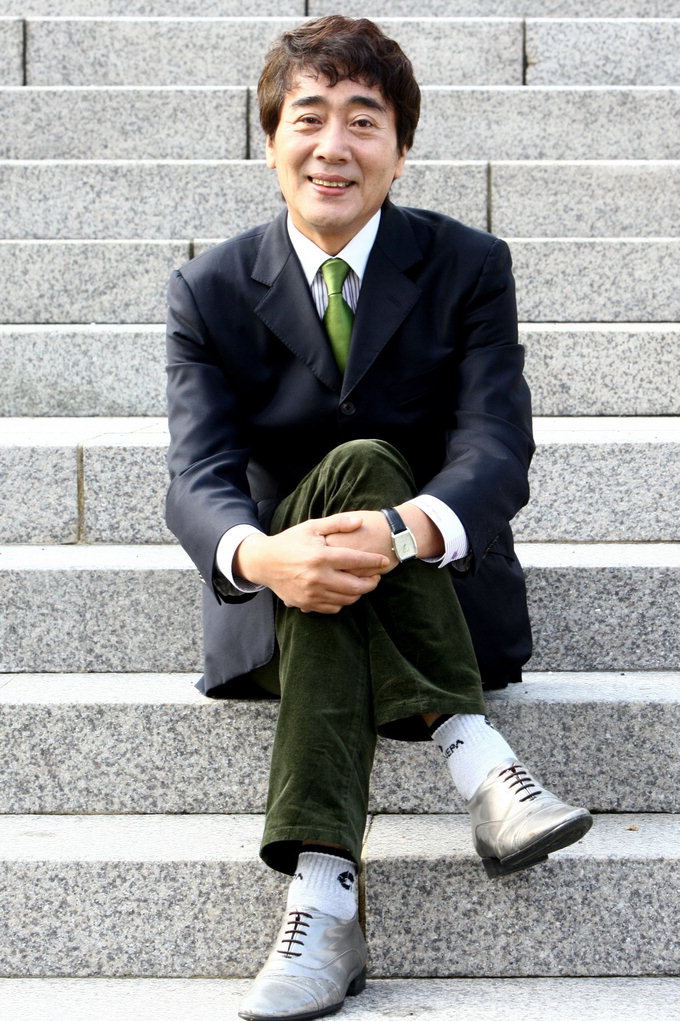 “나는 뼛속까지 대구사람”이라는 원조 아나테이너의 외길 인생 왕종근