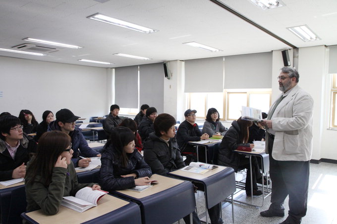 [영남이공대학]  ‘공부하는 대학’…장학금도 화끈해