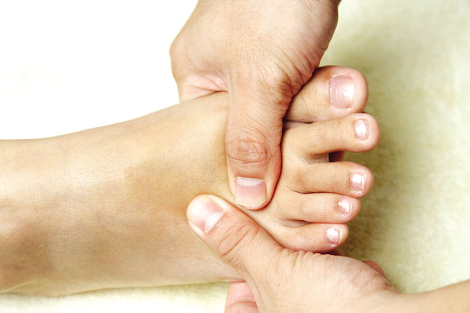 발톱 깎다 생긴 상처 쉽게 보지 마세요