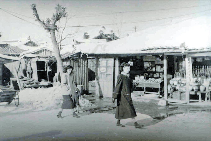 박시춘·강사랑, 교동시장 강산면옥 앞길 걸으며 ‘굳세어라 금순아’ 완성