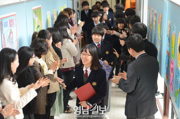 “붓글씨로 쓴 좋은 글귀, 평생의 좌우명으로 간직하길”