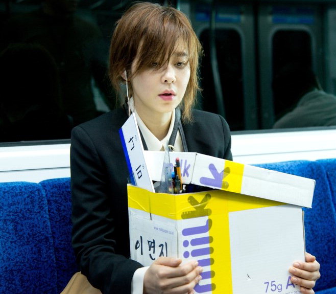 ‘미나 문방구’서 문방구 사장역으로 유쾌한 변신 최강희