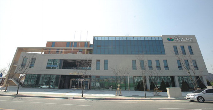 대구 공공도서관 ‘쏠림현상’