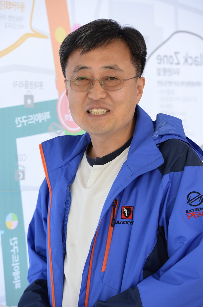 “분장한 채 도심활보 색다른 해방감 만끽”