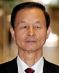 “靑은 재난 컨트롤타워가 아니야”···김장수 안보실장 ‘세월호 참사’책임회피성 발언 빈축