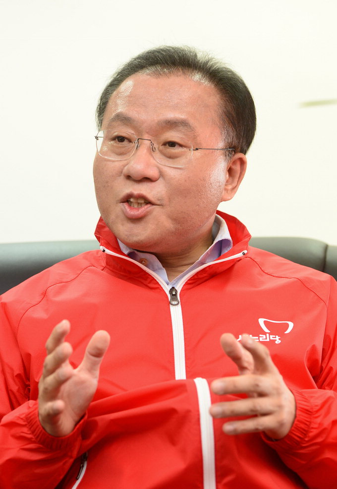 “權, 젊지만 민심 정확히 읽을 줄 아는 사람”