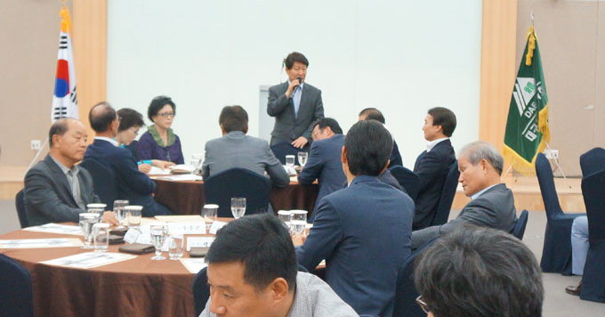 권영진 대구시장 “대구FC 활성화 방안 공론화를”