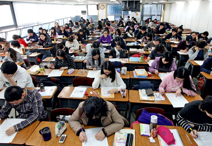 새누리 일당체제가 뿌리…담쟁이처럼 뻗어나가