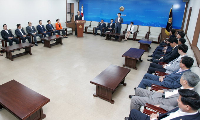 권영진 대구시장 “시민원탁회의 추진과정 불통의 모습 비쳐 송구”