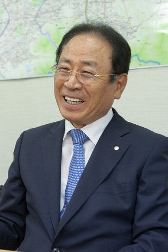 [이슈 경제인] 이근철 삼정 회장, “제2의 고향 대구 주거문화 높일 것”
