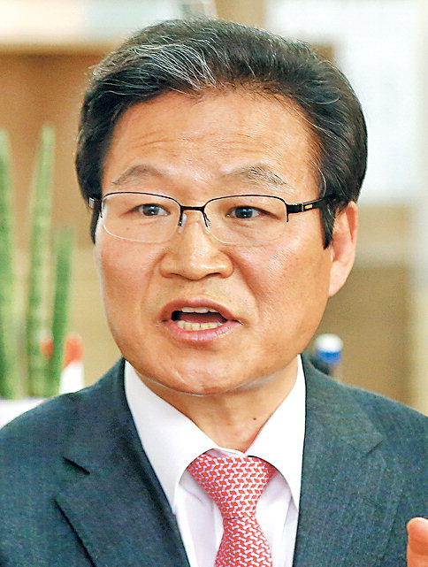 김용판 대구서 총선 행보…‘달구벌문화연구소’ 개소