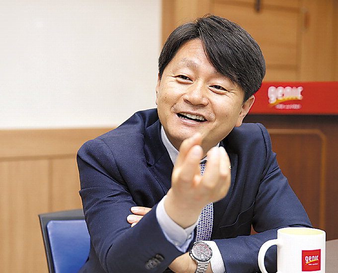 [다시 지역을 넘어 세계로] 수용성 하이드로 겔 마스크팩으로 세계 제패한  유현오  제닉 대표