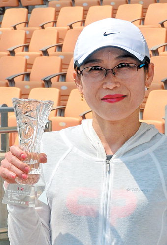 하프 여자 1위 김태경씨 (1시간35분12초) “4년전 입문…대회 100차례 출전”