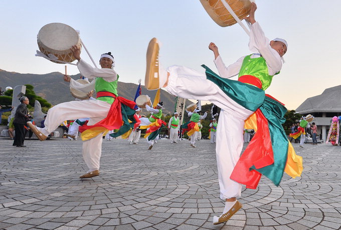 대구무형문화재 ‘날뫼북춤’ 공연