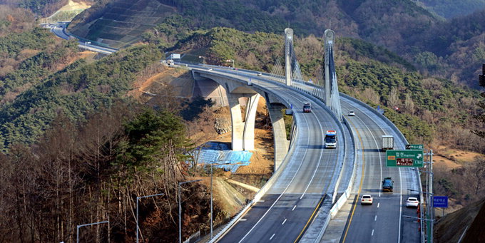 [뉴스분석] 오늘 광주∼대구 고속道 4차로 확장 개통