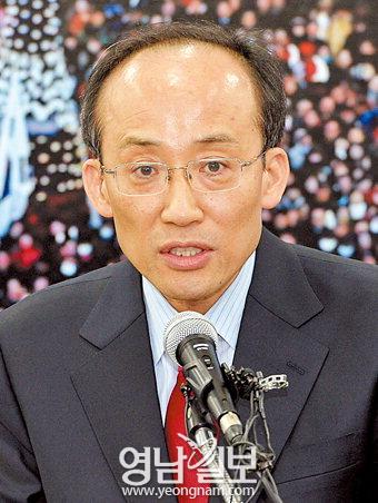 이종진 불출마에 ‘靑교감’‘빅딜’ 있었나