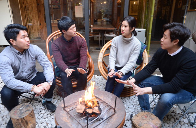 “20대 정치인?…겉모습은 우리랑 같은 20대인데 다른 세상 살고 있는 것 같다” ③
