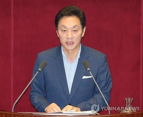 정두언 새누리당 지도부 공관위를 비루한 간신들로 비유, 유승민 공천 우회적으로 촉구