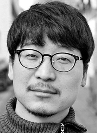 정훈교 <시인보호구역 대표>