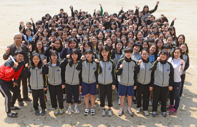 [제9회 영남일보 전국하프마라톤대회-단체참가] (1) 신명여중