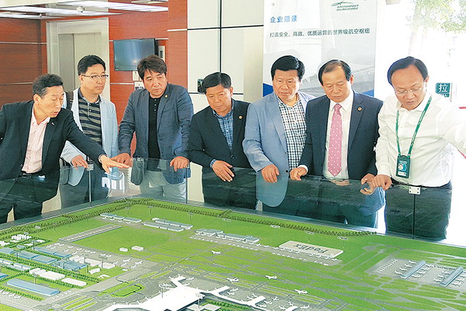 “해상공항, 18년간 12.4m 침하하고 수심 얕아도 확장 어려움”