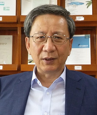 “김해 확장은 미봉책…K2부지에 독자적으로 ‘민항’ 추진해야”