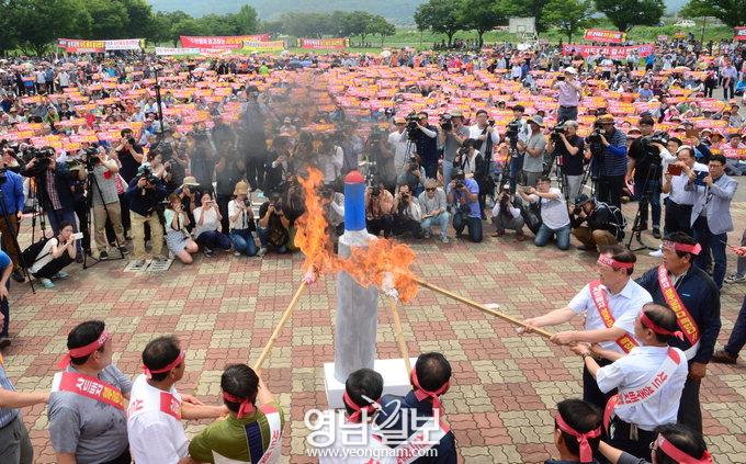 “작은 공장 들어서도 절차가 있는데…” 일방적 결정에 분노 폭발