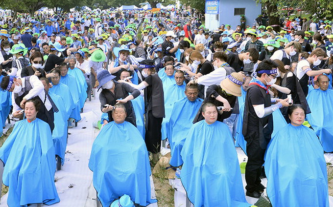 908명…삭발로 외친 ‘고향의 봄’