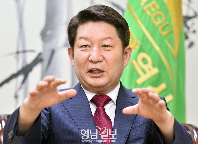 [SWOT 인터뷰] 권영진 대구시장이 답하다