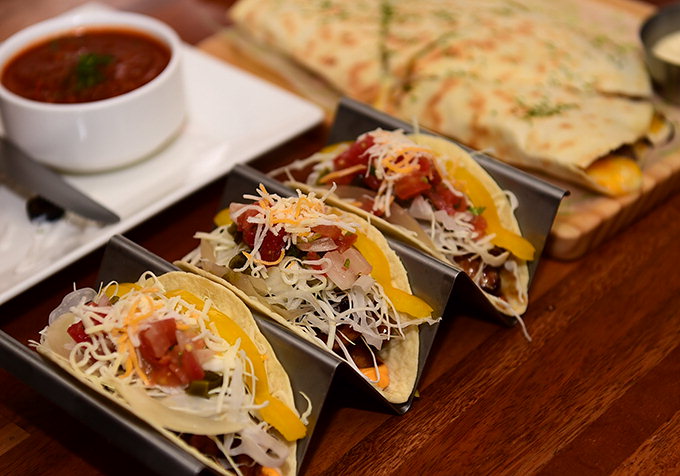 [박진환의 별난집 별난맛] 해외여행을 온 듯…이색 음식 BEST 7