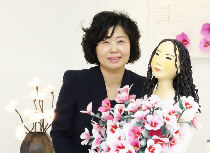 해동공예가협회, 한지 작품 전시·닥종이인형 만들기 시연