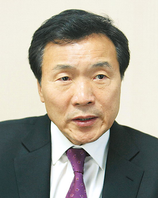 손학규 “대통령 제안 무조건 거부는 최선 아냐…野, 거국내각 준비해야”
