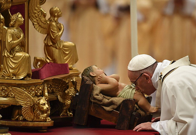 교황 “고통받는 어린이에 관심갖자”