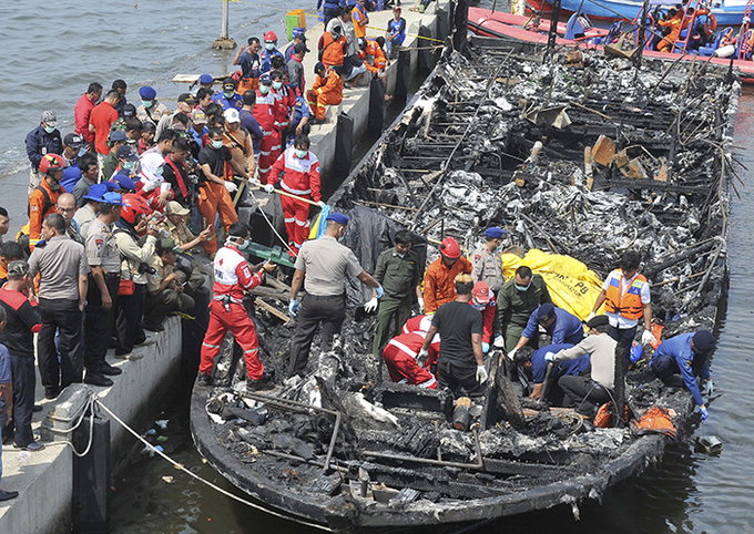 印尼 여객선 화재…23명 사망
