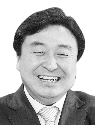 [경제와 세상] 시대정신에 투철한 미래지향적 리더가 필요하다