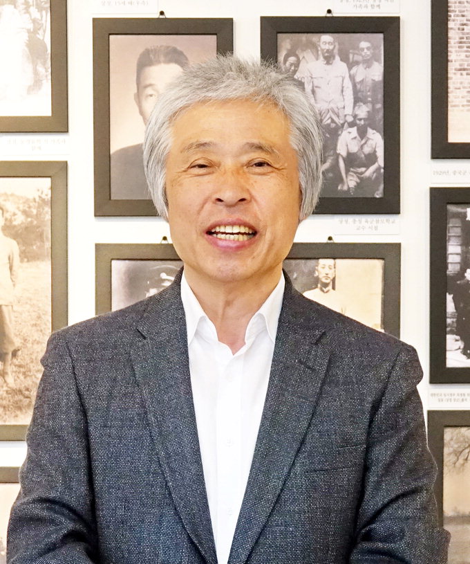 [이 사람] 인물·유품展 기획한 소남 이일우 증손 이재일씨