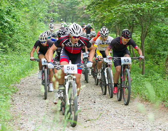 [이번 주말 여기 어때?] 두 바퀴로 즐기는 달기폭포 비경 ‘청송산악자전거’