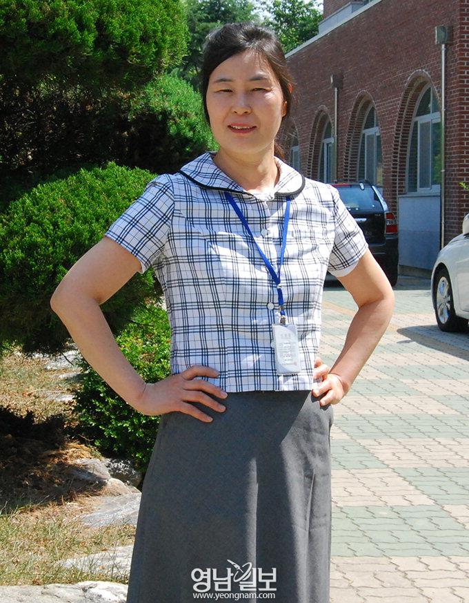 “학생과 소통하려…” 15년째 교복입는 선생님…달서공고 김미화 교사‘화제’