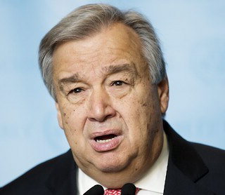 속보이는 아베…유엔 사무총장에 ‘위안부 합의’ 지지발언 유도