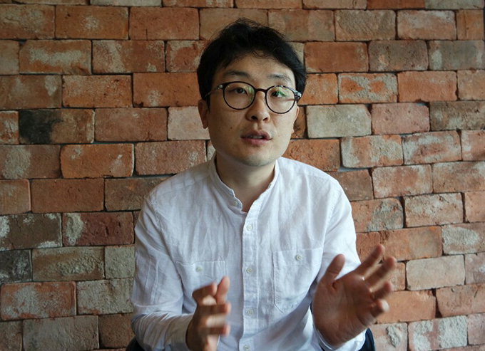 다큐멘터리‘파란나비 효과’ 박문칠 감독 “성주 여성들에 주목…집회주민 뜨거운 마음 느껴져 울었다”