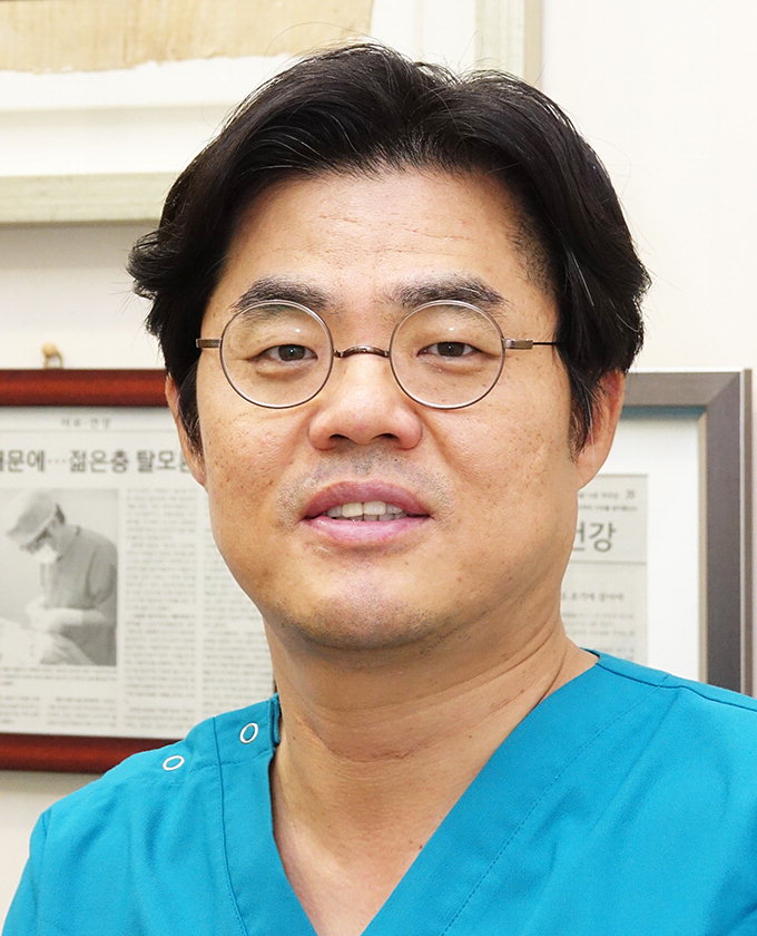 저소득층에 무료로 머리카락 이식하며 희망도 심는다
