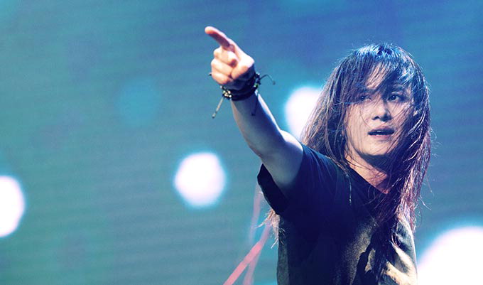 반월당 차없는 거리 ‘한국 록 자존심’김경호가 포효한다