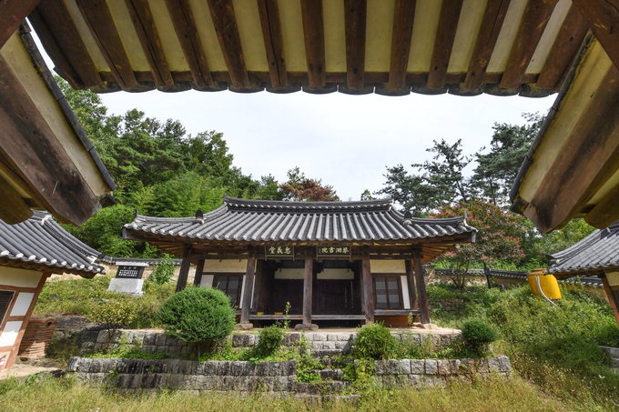 [떠나자 스토리가 있는 청도로… .1] 이서면 흥선리 금호서원과 명장 이운룡(李雲龍)