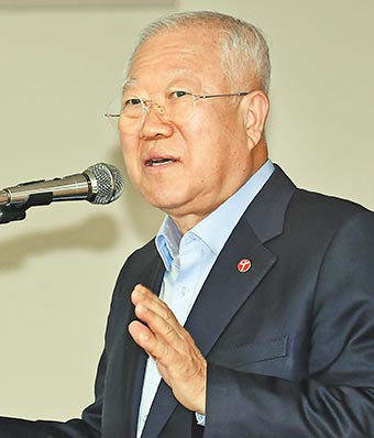 박재갑 국립암센터 초대원장 “담배만 피우지 않아도 암의 3분의 1 예방 가능”