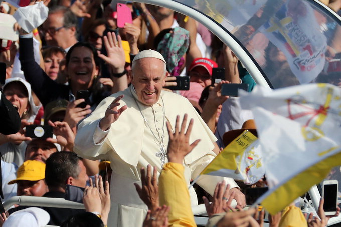 교황, 칠레 사제 性추행 피해자 만나 사과…“고통·수치심 느껴