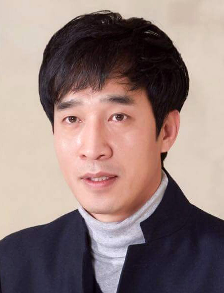 현종문 감독 2·18안전문화재단 감사패