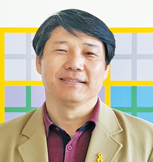 [행복한 교육] 교사들은 굿이나 보고 떡이나 먹으라는 교육감 선거