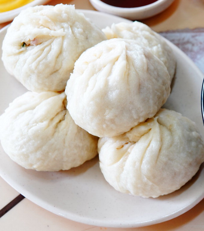 황등 3미·정순순대·숙성맥주골목 명물…블랙닭강정·왕만두 별미